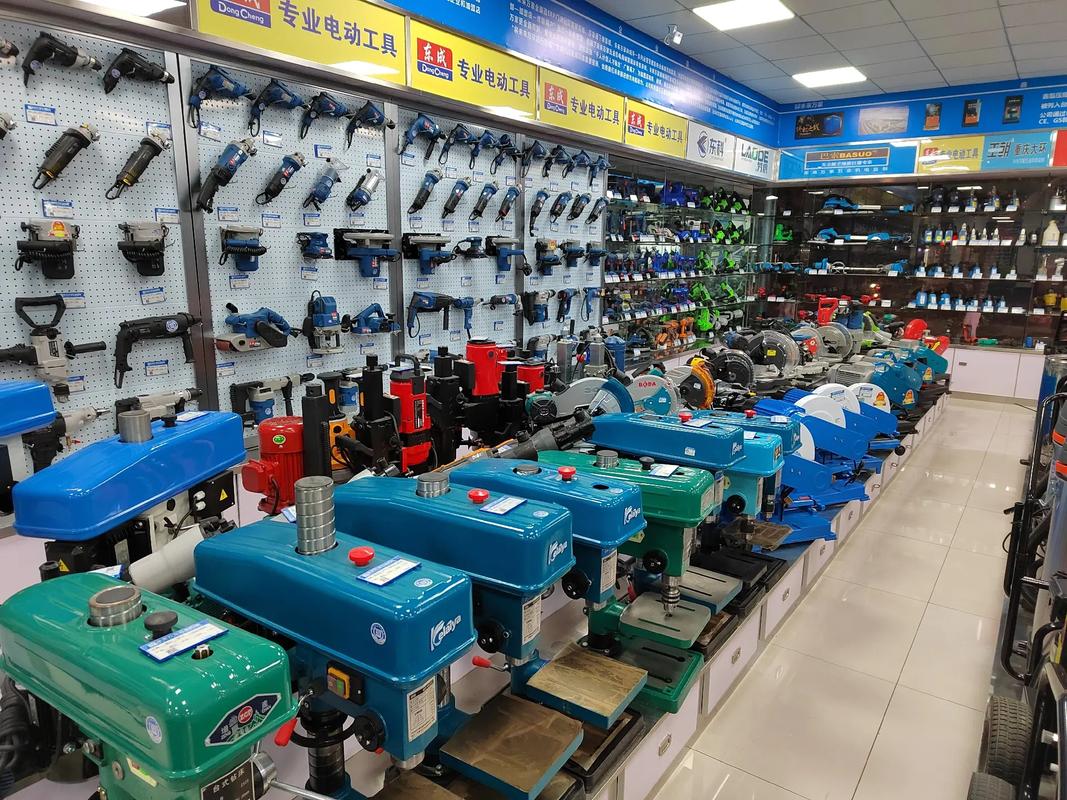 未來萬家五金機(jī)電廣西宜州店 全國連鎖，誠信經(jīng)營，專注氣動與機(jī)電